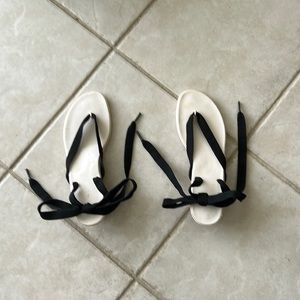 Ankle Tie Sandals with 2 colored laces size 8-8 1/2